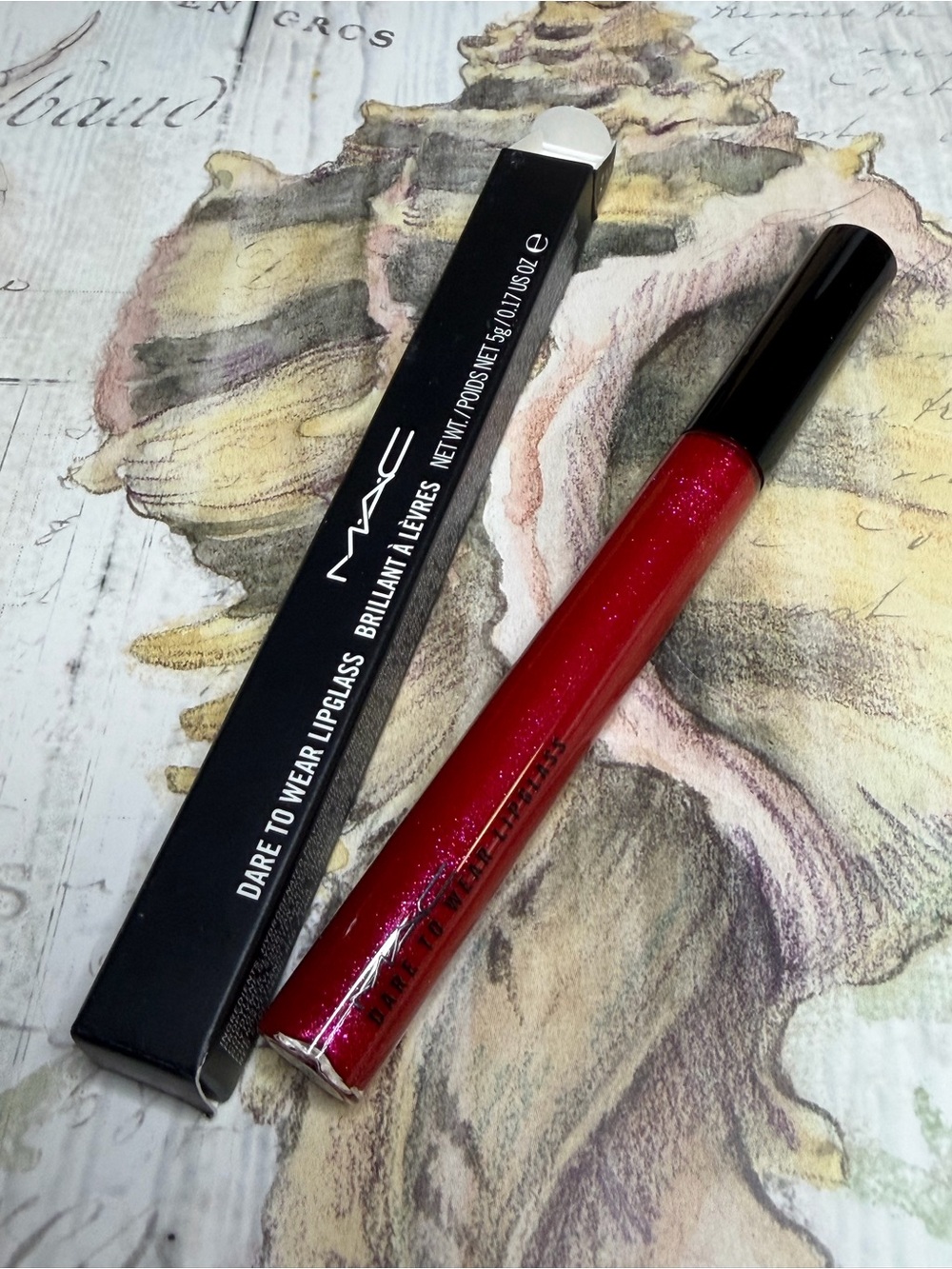MAC COSMETICS BOLD & BRASH Dare to Wear BNIB lipgloss lipglass Rare Fuchsia Red